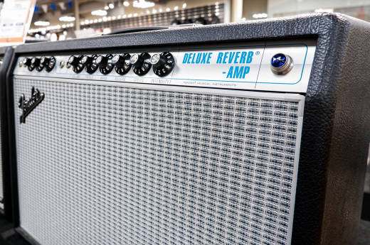 Store Special Product - Fender - \